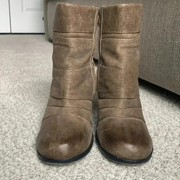 Vince Camuto leather Belta boot size 10 - Picture 2 of 12
